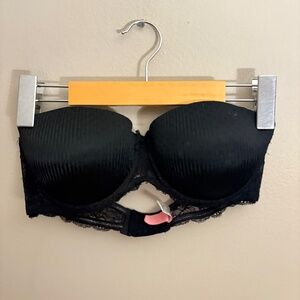 Ardene Black Strapless Bra w Textured Pattern – Size 34D EUC